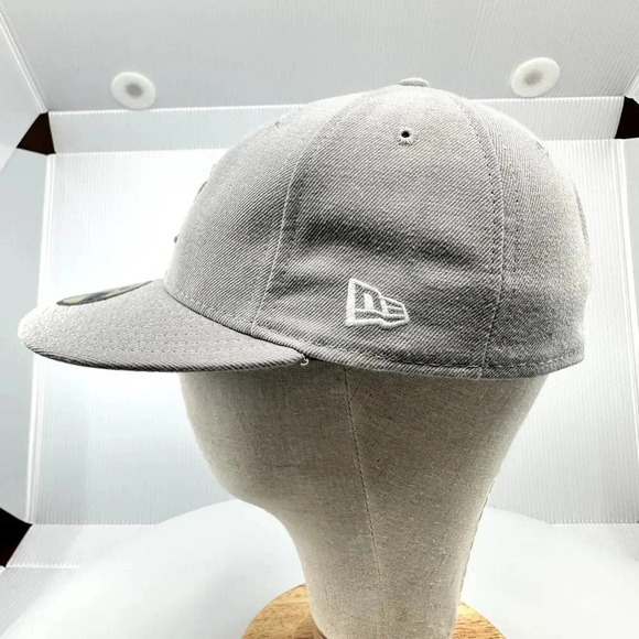 New Era Men's Hat New York Yankees 59Fifty MLB Flat Bill Fitted Gray Size 7 - Picture 4 of 6